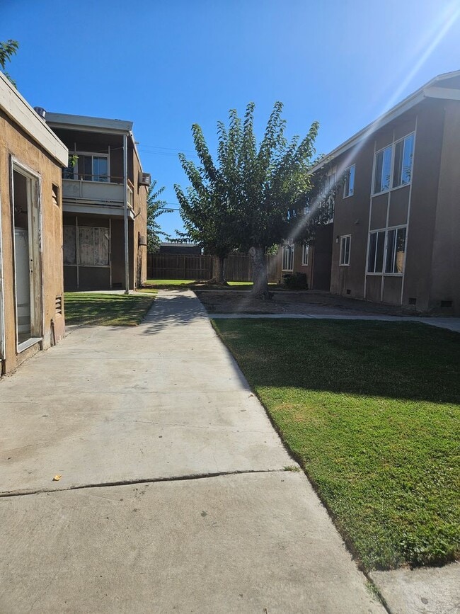 Building Photo - 740 Illinois Ave