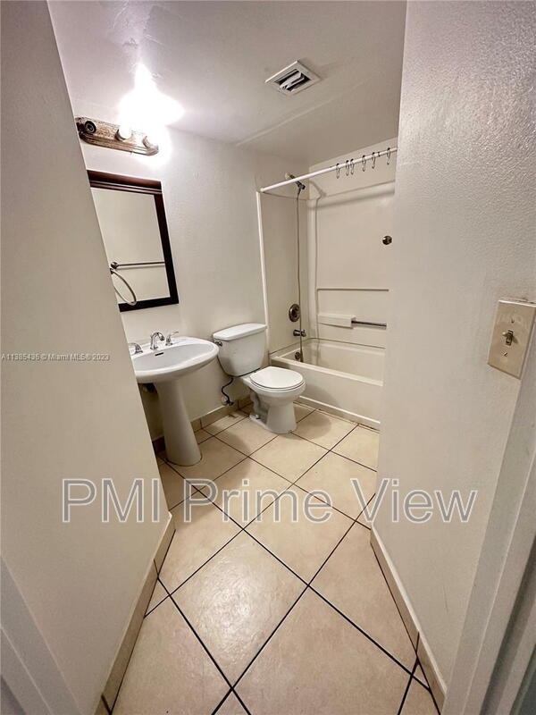 Building Photo - 15231 SW 80th St