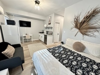 Building Photo - 4483 Ocean View Ave