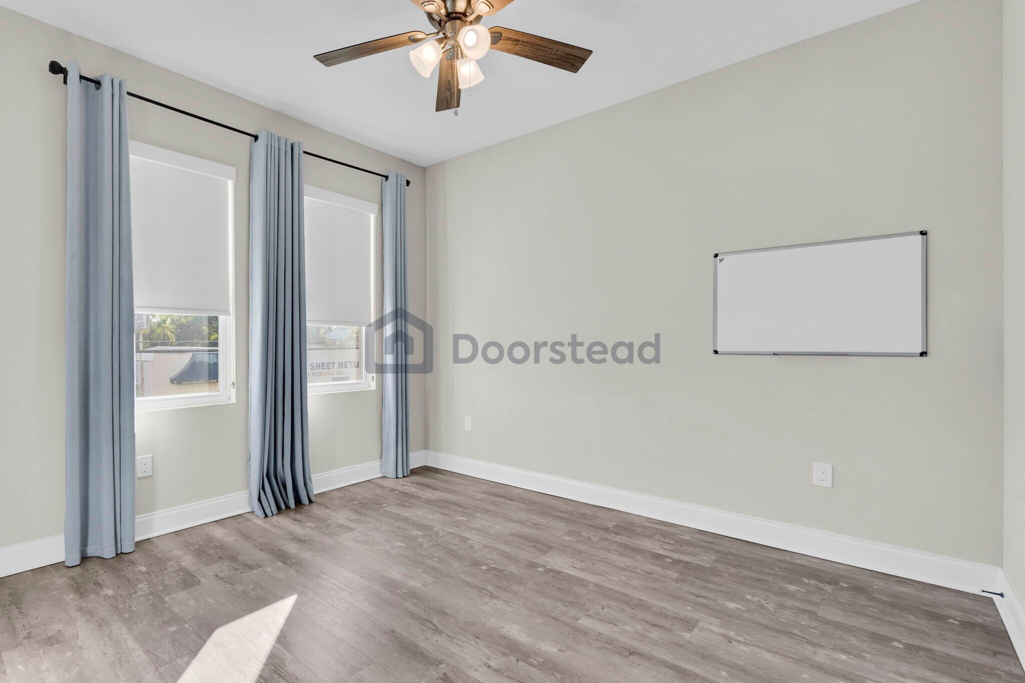 Building Photo - 4114 N Nebraska Ave