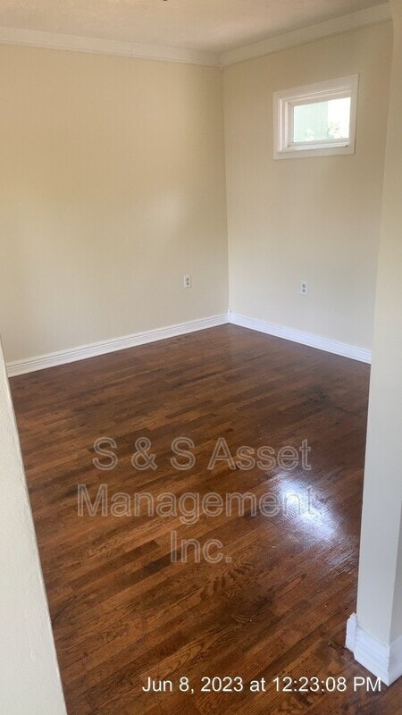 Building Photo - 708 Fenton St