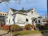 Building Photo - 821 Redfield St