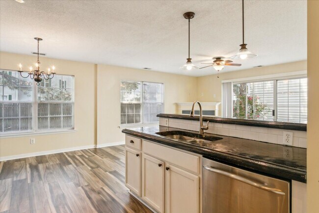 Building Photo - 38 Angelia Way