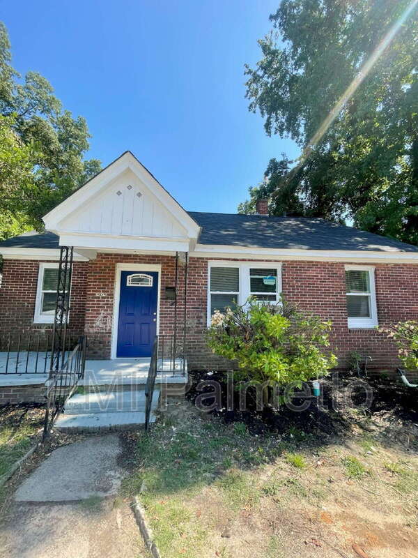 Building Photo - 2112 Academy St