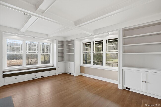 Building Photo - 16 Old Post Rd