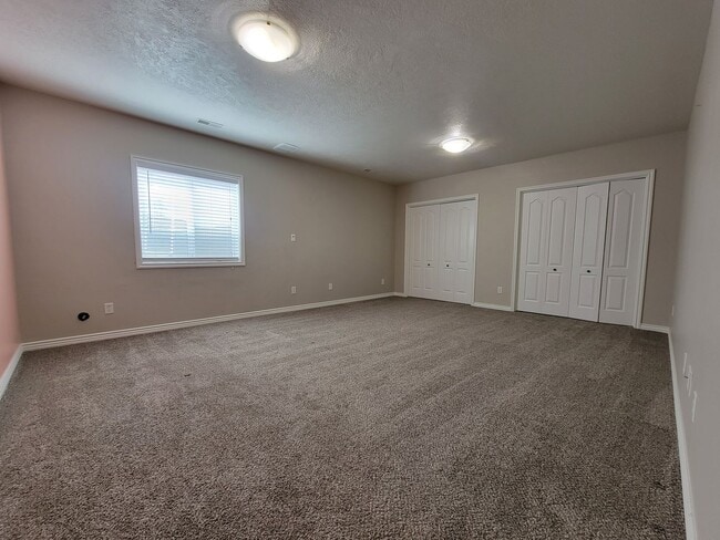 Building Photo - Beautiful, Custom Home in Comore Loma on 2 Acre Lot!  4 Beds, 3 Baths by Real Property Management