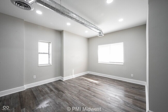 Building Photo - 2060 N Delaware St
