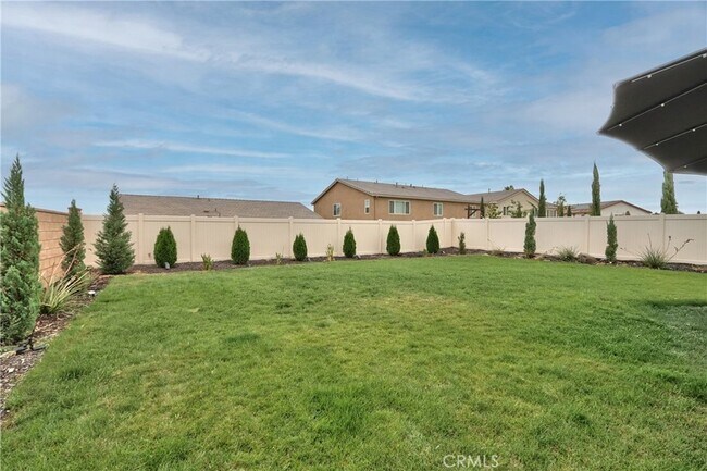 Building Photo - 33063 Table Rock Dr