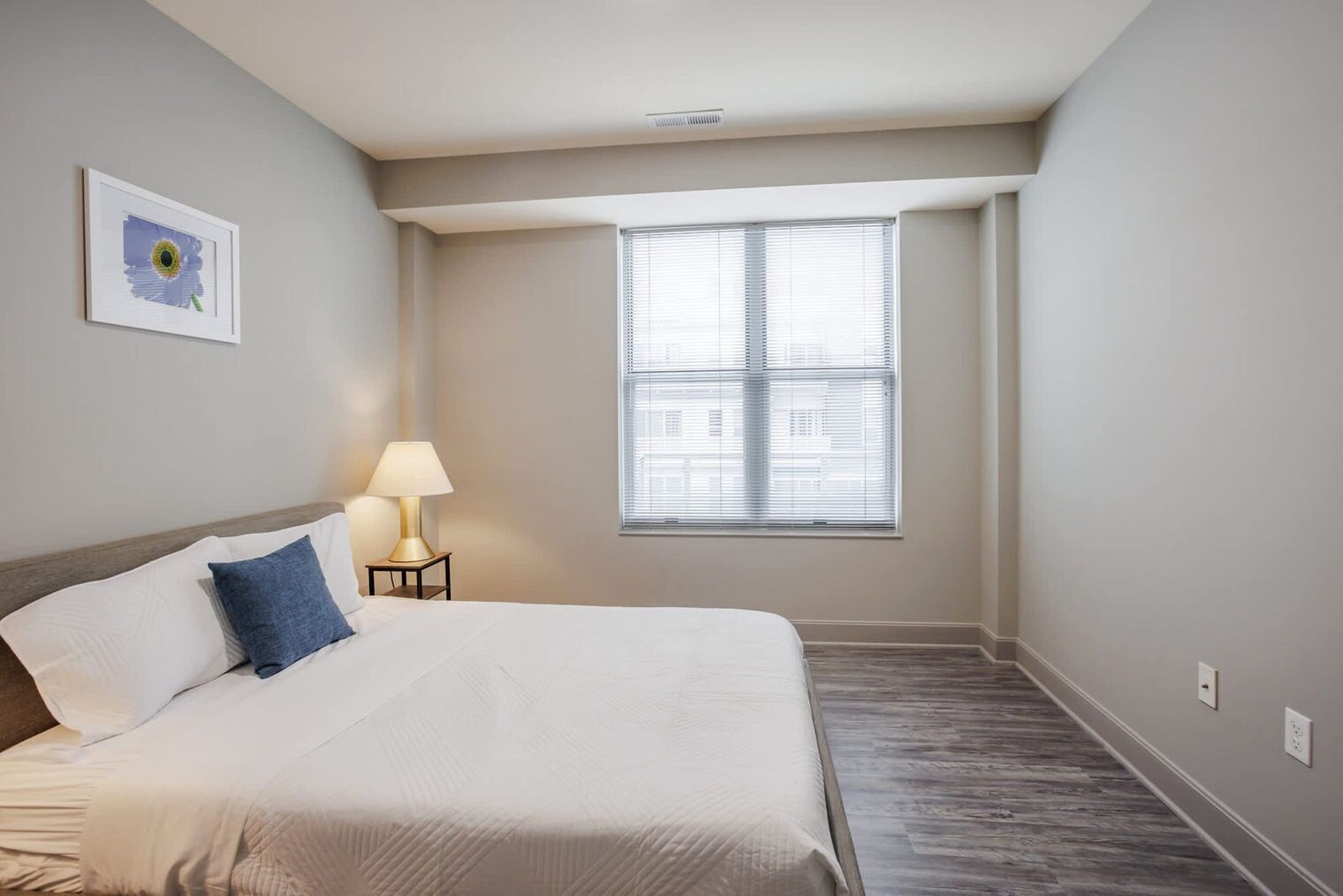 Building Photo - 121 E Freedom Way