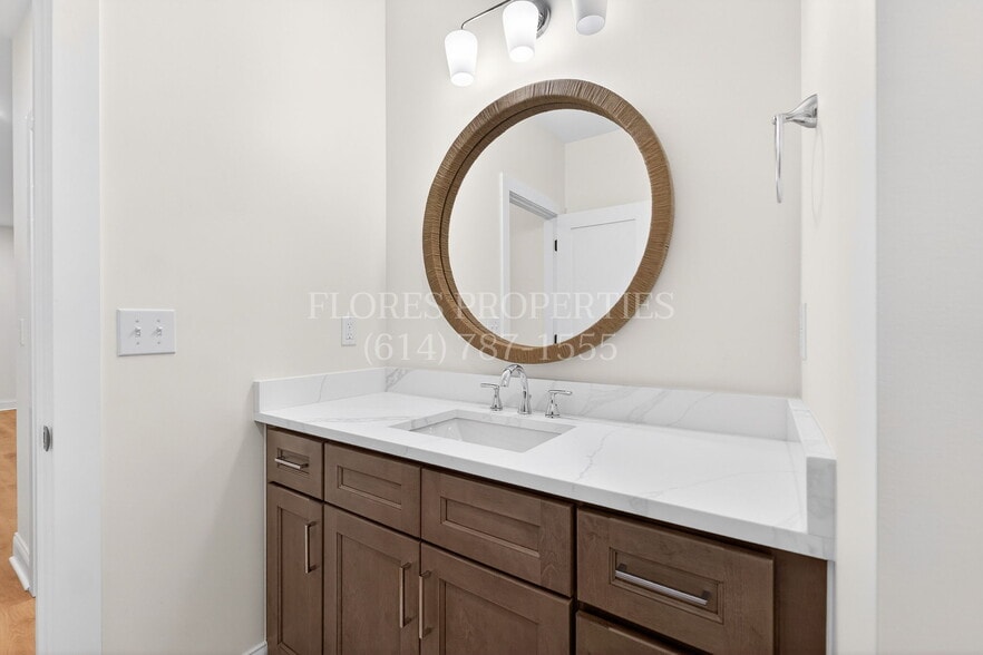 Building Photo - 696 S 22nd St