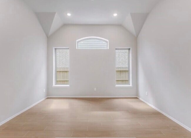 Building Photo - 4918 Mango Pk Ln