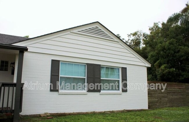 Building Photo - 1310 Fairview Ave