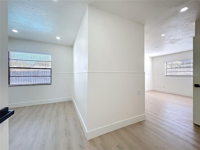 Building Photo - 3463 Arnel Dr