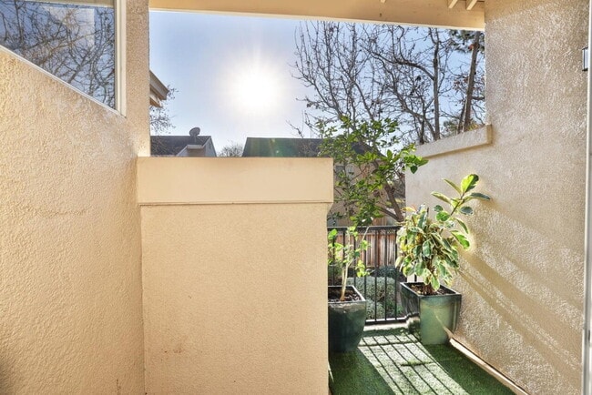 Building Photo - 114 Niguel Ln