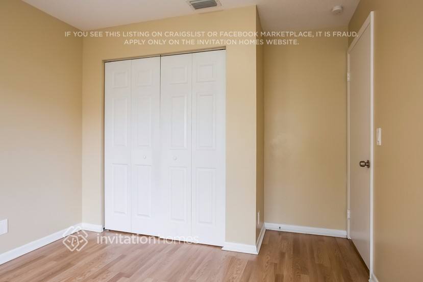 Building Photo - 5741 Northpointe Ln