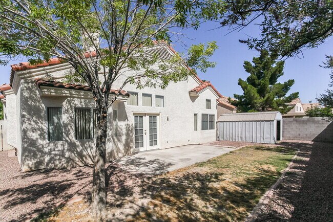 Building Photo - 4216 Laurel Hill Dr