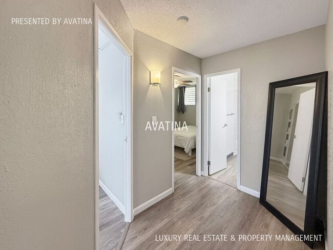 Building Photo - 95-2043 Waikalani Pl-A201