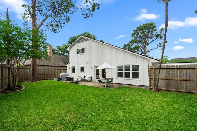 Building Photo - 9734 Truscon Dr