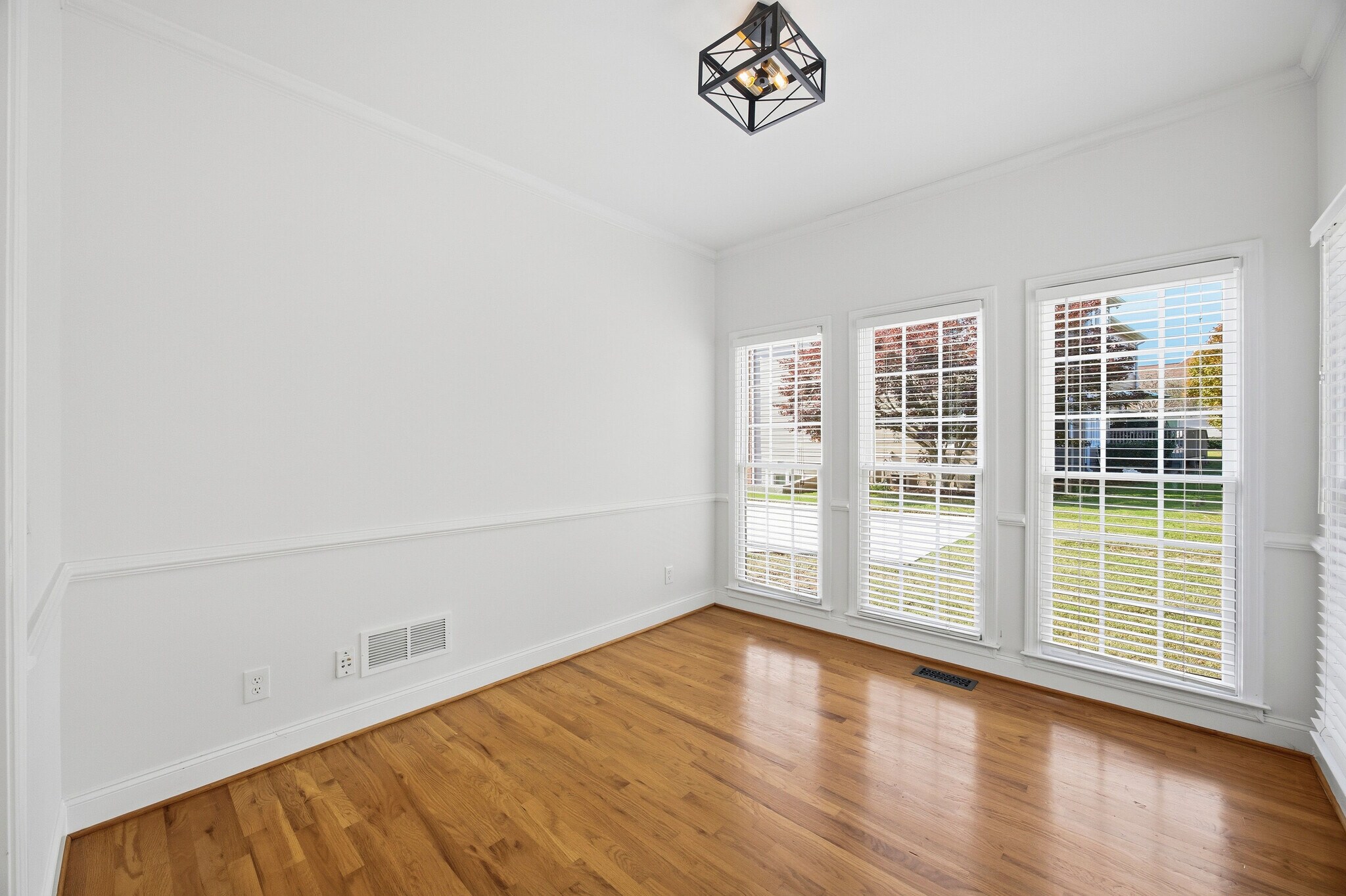 Building Photo - 5208 Hampton Mill Dr