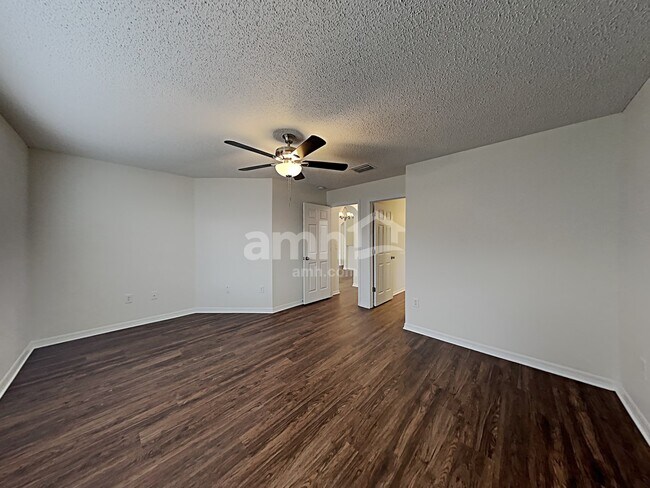 Building Photo - 4417 Country Hills Blvd