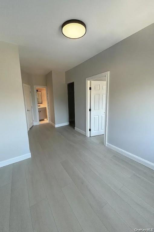 Building Photo - 450 E Park Ave