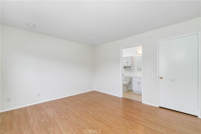 Building Photo - 3632 Dunn Dr