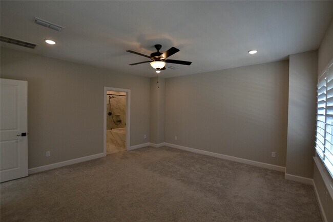 Building Photo - 2151 Creekside Breeze Dr