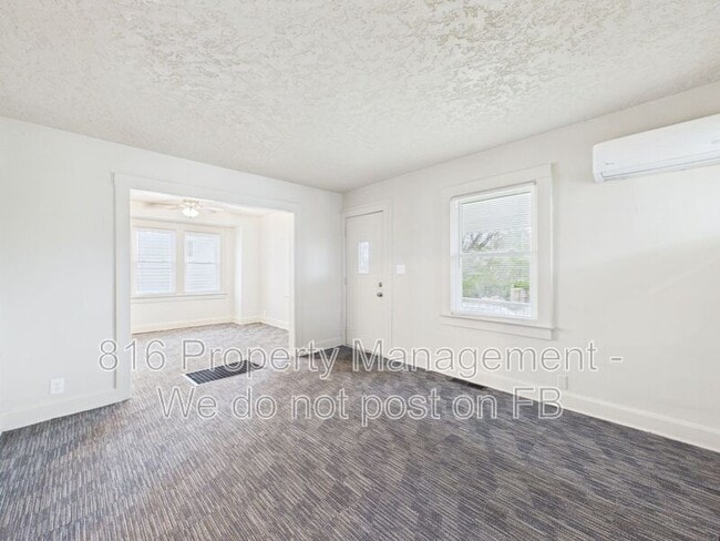 Building Photo - 4028 E 68th Terrace