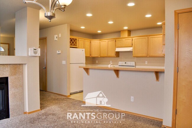 Building Photo - Low maintenance yard!