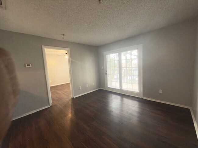 Building Photo - 208 Afton Square