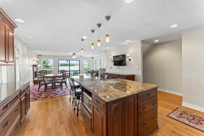 Building Photo - 25678 W Long Beach Dr