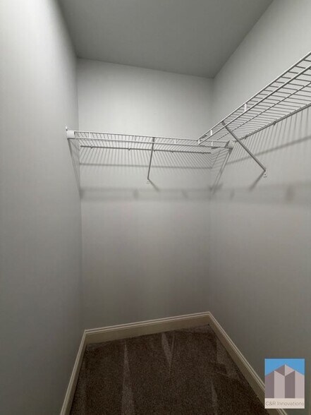 Building Photo - 4805 Carriage Bridge Ln