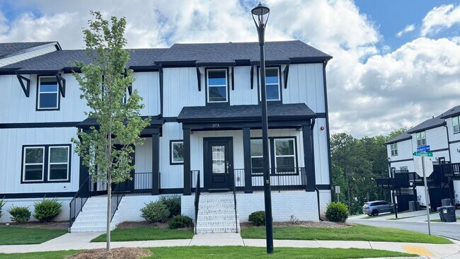 Primary Photo - 373 Lincoln St
