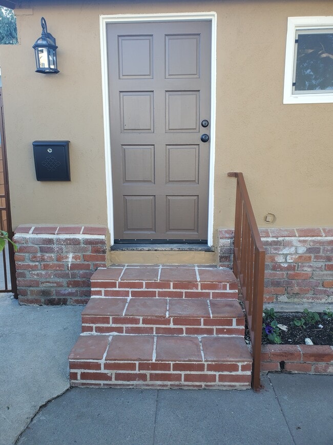 Front Door - 1748 17th St