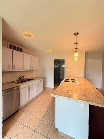 Building Photo - 5512 Rutledge Dr