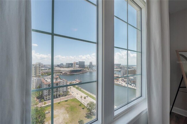 Building Photo - 345 Bayshore Blvd