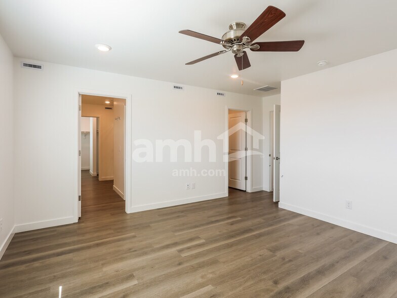 Building Photo - 13144 N Serenity Vly Dr