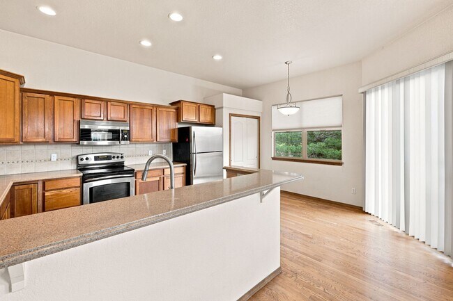 Building Photo - 8803 Wolf Lake Drive