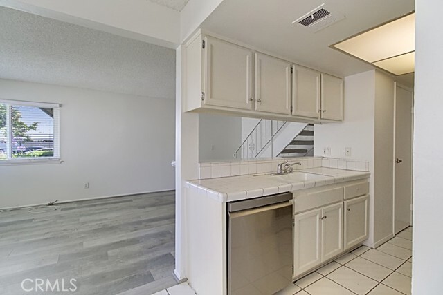 Building Photo - 16685 Viewpoint Ln
