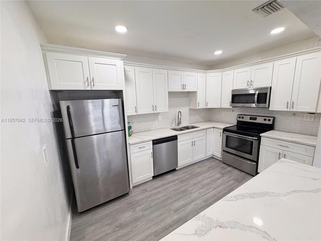 Building Photo - 14930 NW 16th Dr