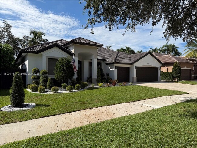 Building Photo - 16326 Mariposa Cir N
