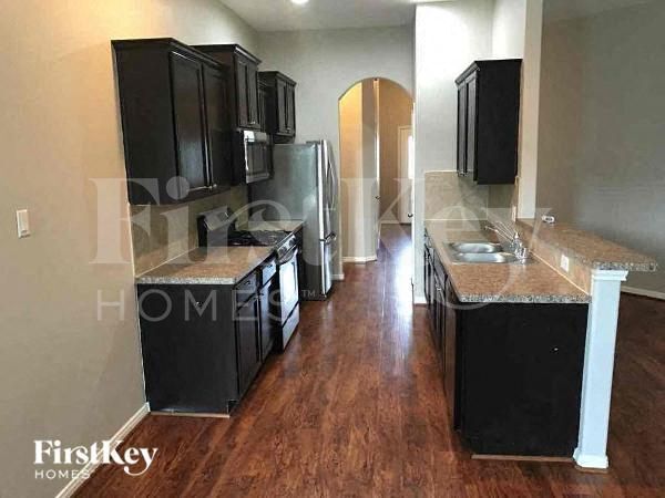 Building Photo - 22530 Fosters Park Ct