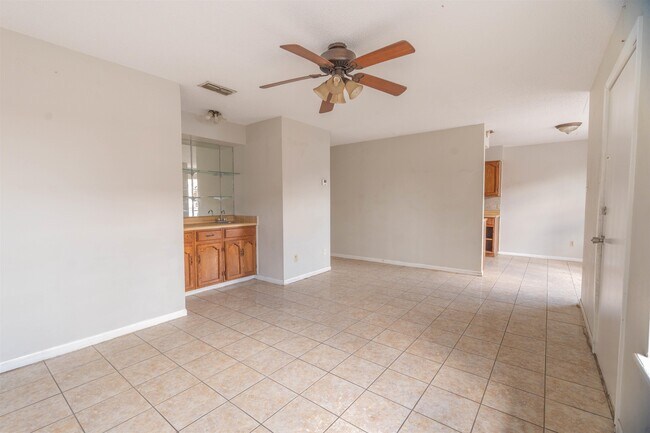 Building Photo - 4902 Marcella Ave