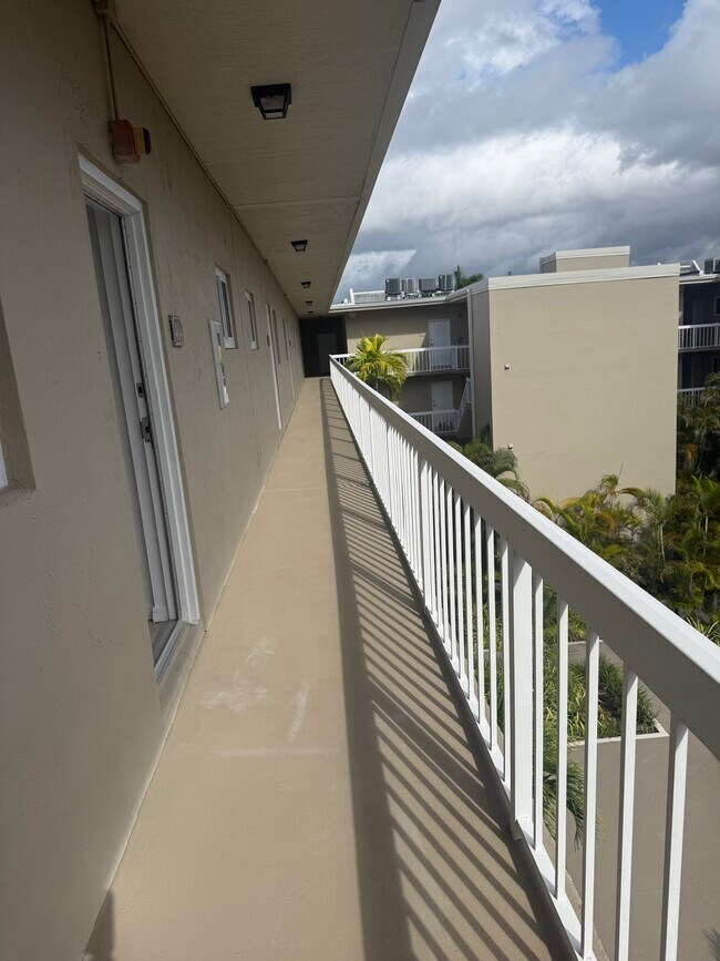 Building Photo - 7701 Camino Real