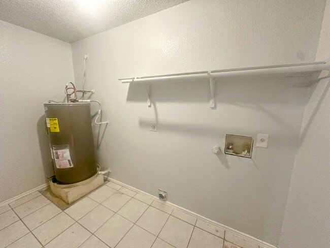 Building Photo - 1311 Hortencia Ave