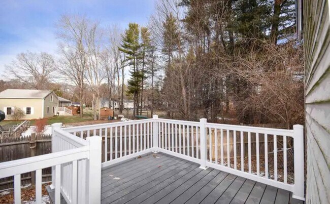Building Photo - 36 Toftree Ln