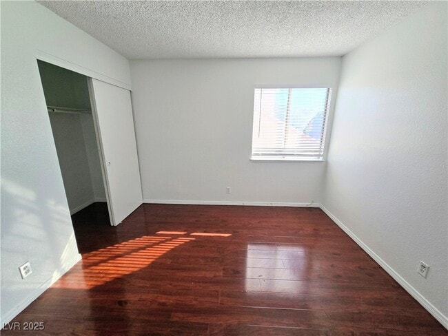 Building Photo - 5797 Cedar Ave