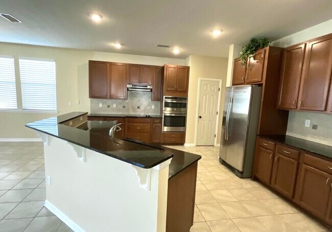 Building Photo - 133 Camden Cay Dr