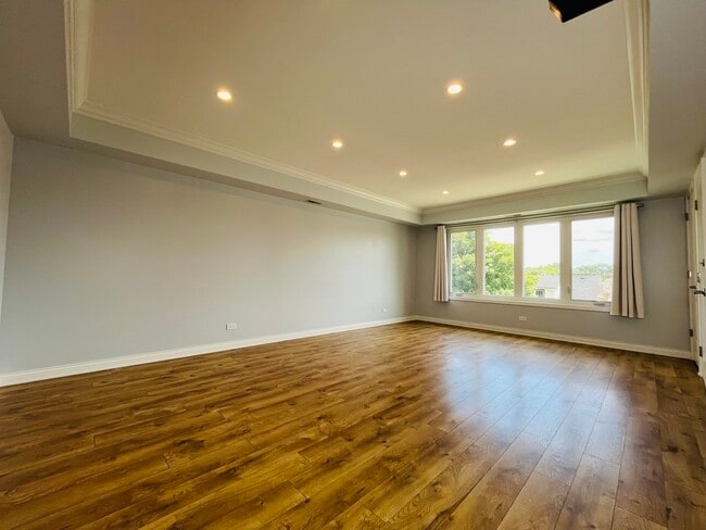 Building Photo - 2602 N 74th Ct