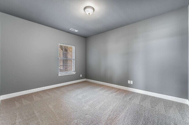 Building Photo - East Fayetteville Home for Rent